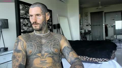 Snapshot of lucasexclusive chatting on January 7, 7:31 am lucasexclusive online show from January 7, 7:31 am