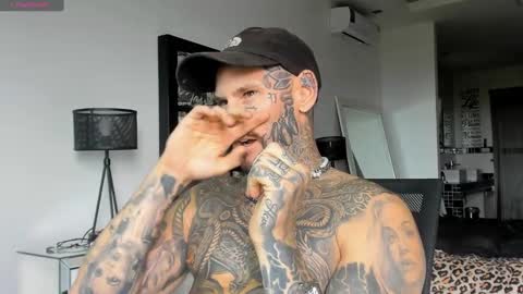 Snapshot of lucasexclusive chatting on January 13, 7:11 am lucasexclusive online show from January 13, 7:11 am