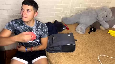 Snapshot of luchosaando chatting on December 19, 6:12 am Felipe online show from December 19, 6:12 am