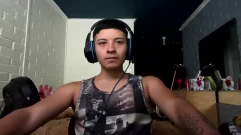 Snapshot of luchosaando chatting on December 23, 6:33 am Felipe online show from December 23, 6:33 am