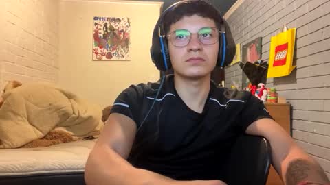 Snapshot of luchosaando chatting on January 18, 3:53 am Felipe online show from January 18, 3:53 am