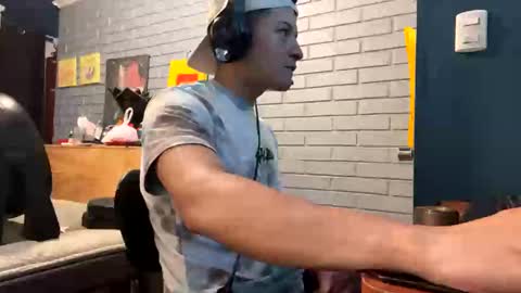 Snapshot of luchosaando chatting on January 22, 11:53 pm Felipe online show from January 22, 11:53 pm