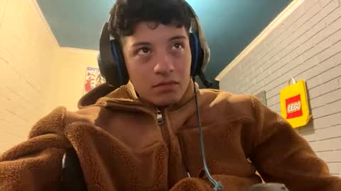 Snapshot of luchosaando chatting on March 4, 12:18 am Felipe online show from March 4, 12:18 am