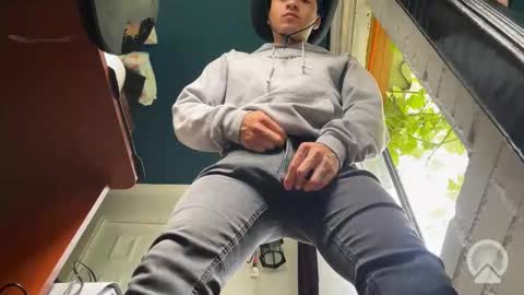 Snapshot of luchosaando chatting on October 27, 2:32 pm Felipe online show from October 27, 2:32 pm