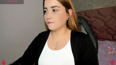 lucia star  online show from December 10, 7:11 pm