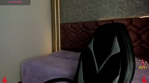 lucia star  online show from January 3, 1:14 pm