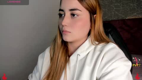 lucia star  online show from January 9, 10:52 pm