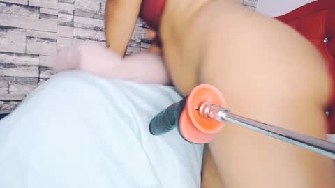 luciaaah online show from January 28, 9:29 pm