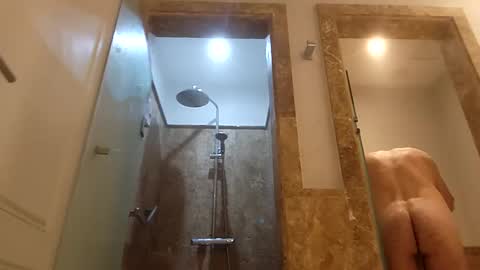 lucianopc online show from September 27, 7:41 pm