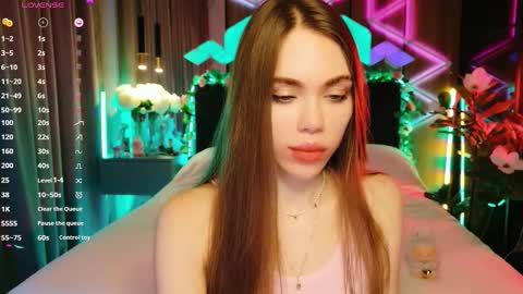 Snapshot of lucifiella chatting on September 22, 5:04 pm MimiFors online show from September 22, 5:04 pm