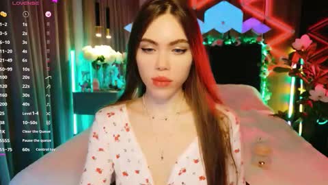 Snapshot of lucifiella chatting on September 25, 5:38 pm MimiFors online show from September 25, 5:38 pm