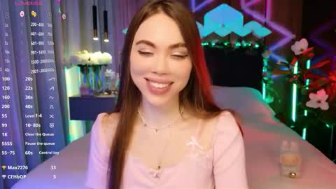 Snapshot of lucifiella chatting on November 4, 1:43 pm MimiFors online show from November 4, 1:43 pm