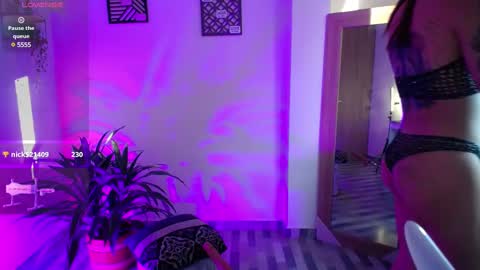 luciiana online show from December 10, 11:32 am