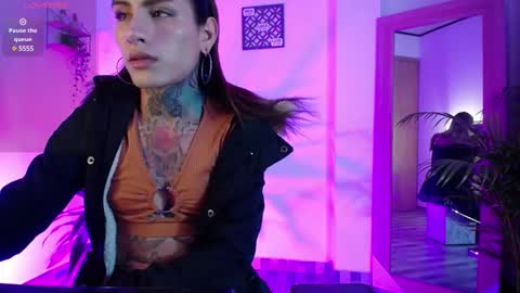 luciiana online show from December 11, 7:20 am