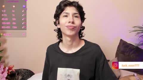 Noor online show from January 3, 6:57 pm