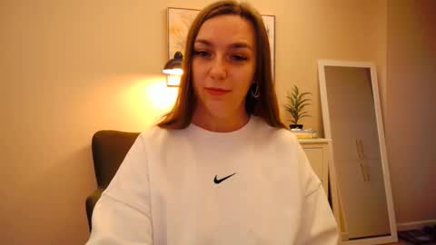 lucky_foryou_baby online show from December 16, 9:57 am