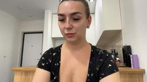 lucky_foryou_baby online show from October 12, 10:25 am