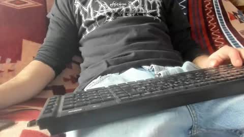 Snapshot of luckydrakex chatting on January 5, 11:37 am Lucky online show from January 5, 11:37 am