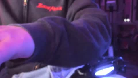 Snapshot of luckydrakex chatting on January 20, 6:10 pm Lucky online show from January 20, 6:10 pm