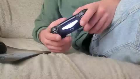 Snapshot of luckydrakex chatting on January 26, 1:25 pm Lucky online show from January 26, 1:25 pm