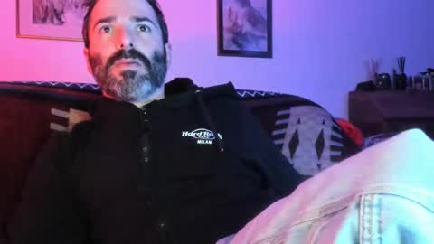 Snapshot of luckydrakex chatting on February 5, 1:37 am Lucky online show from February 5, 1:37 am