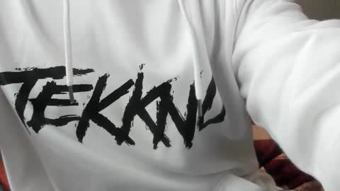 Snapshot of luckydrakex chatting on February 22, 10:18 am Lucky online show from February 22, 10:18 am