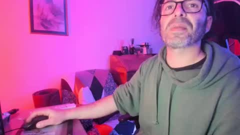 Snapshot of luckydrakex chatting on February 26, 11:04 pm Lucky online show from February 26, 11:04 pm