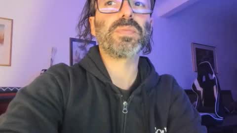 Snapshot of luckydrakex chatting on October 3, 6:38 pm Lucky online show from October 3, 6:38 pm