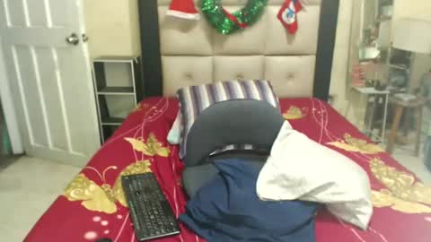 angelisa online show from December 6, 9:43 am