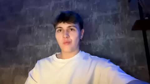 Snapshot of luckymenchik chatting on October 11, 12:43 am Ricky online show from October 11, 12:43 am