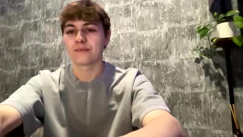 Snapshot of luckymenchik chatting on December 15, 1:59 pm Ricky online show from December 15, 1:59 pm