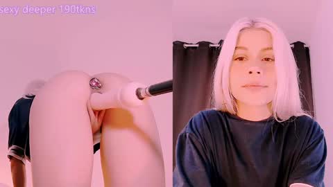 Snapshot of luckysapphire777 chatting on December 22, 12:05 pm luckysapphire777 online show from December 22, 12:05 pm