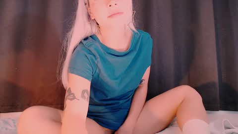 Snapshot of luckysapphire777 chatting on January 23, 6:17 am luckysapphire777 online show from January 23, 6:17 am