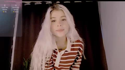 Snapshot of luckysapphire777 chatting on October 2, 5:47 am luckysapphire777 online show from October 2, 5:47 am