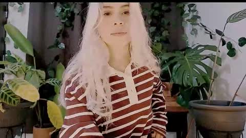 Snapshot of luckysapphire777 chatting on November 2, 9:55 am luckysapphire777 online show from November 2, 9:55 am