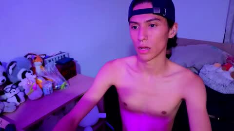 Lu Independent Model online show from September 9, 6:35 am