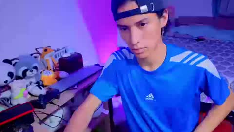 Lu Independent Model online show from September 20, 12:22 am