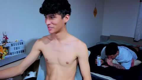 Lu Independent Model online show from November 29, 10:35 pm