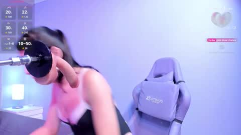 Lu online show from October 18, 7:36 pm