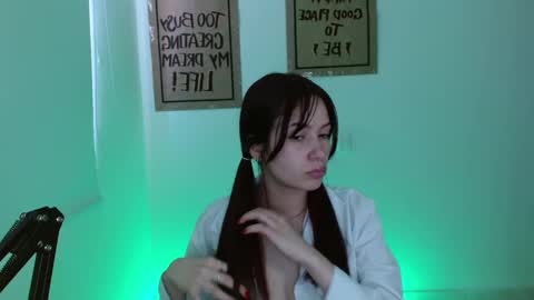 Snapshot of lucy_collins_g chatting on January 7, 4:59 pm Lucy online show from January 7, 4:59 pm