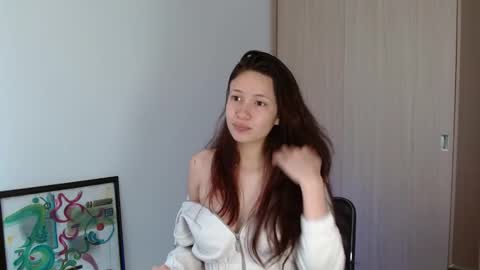 Snapshot of lucy_collins_g chatting on October 20, 8:20 pm Lucy online show from October 20, 8:20 pm