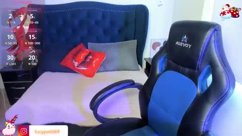 Lucy Petit online show from November 24, 3:45 pm