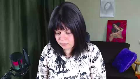 Call me Lucy online show from September 26, 10:30 am