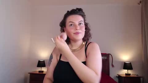 Call me Lucy online show from October 21, 6:36 am