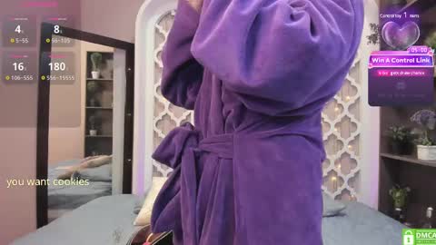 Lucy Liiu online show from December 6, 9:54 am