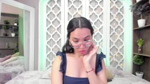 Lucy Liiu online show from January 26, 1:52 am