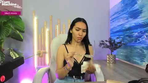 Lucy Liiu online show from September 24, 12:19 pm