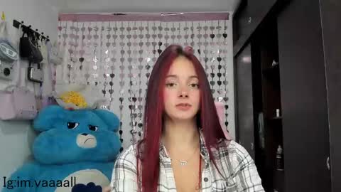 Snapshot of lucyy_tayy chatting on January 14, 10:44 pm The love of your life 3 online show from January 14, 10:44 pm