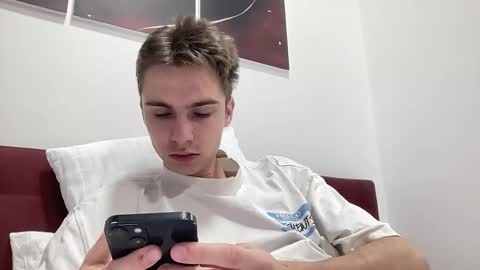 Luis online show from October 22, 1:11 pm