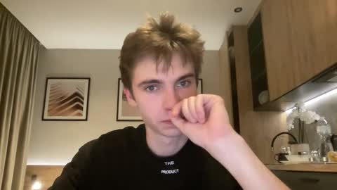 Luis online show from November 18, 10:25 pm